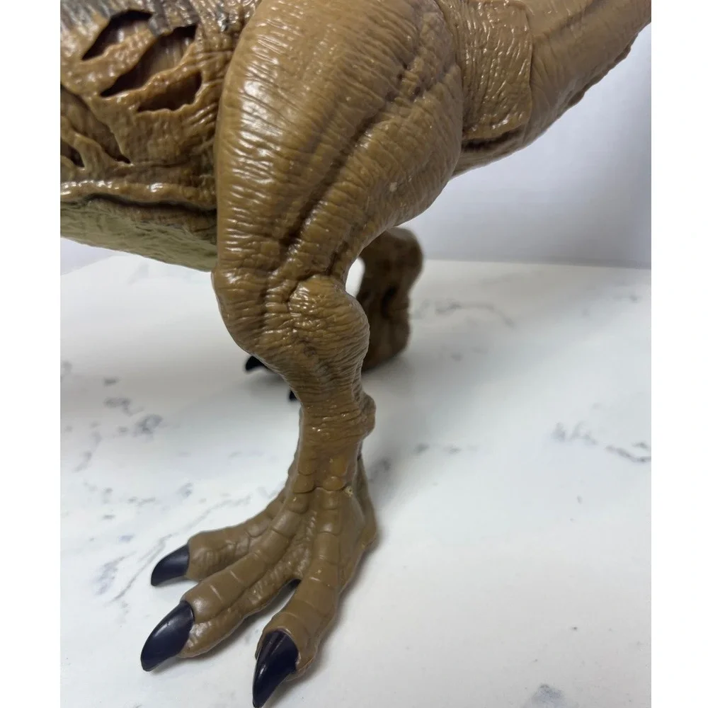 Mattel Jurassic World Extreme Damage Tyrannosaurus Rex T-Rex‎ Dinosaur Figure